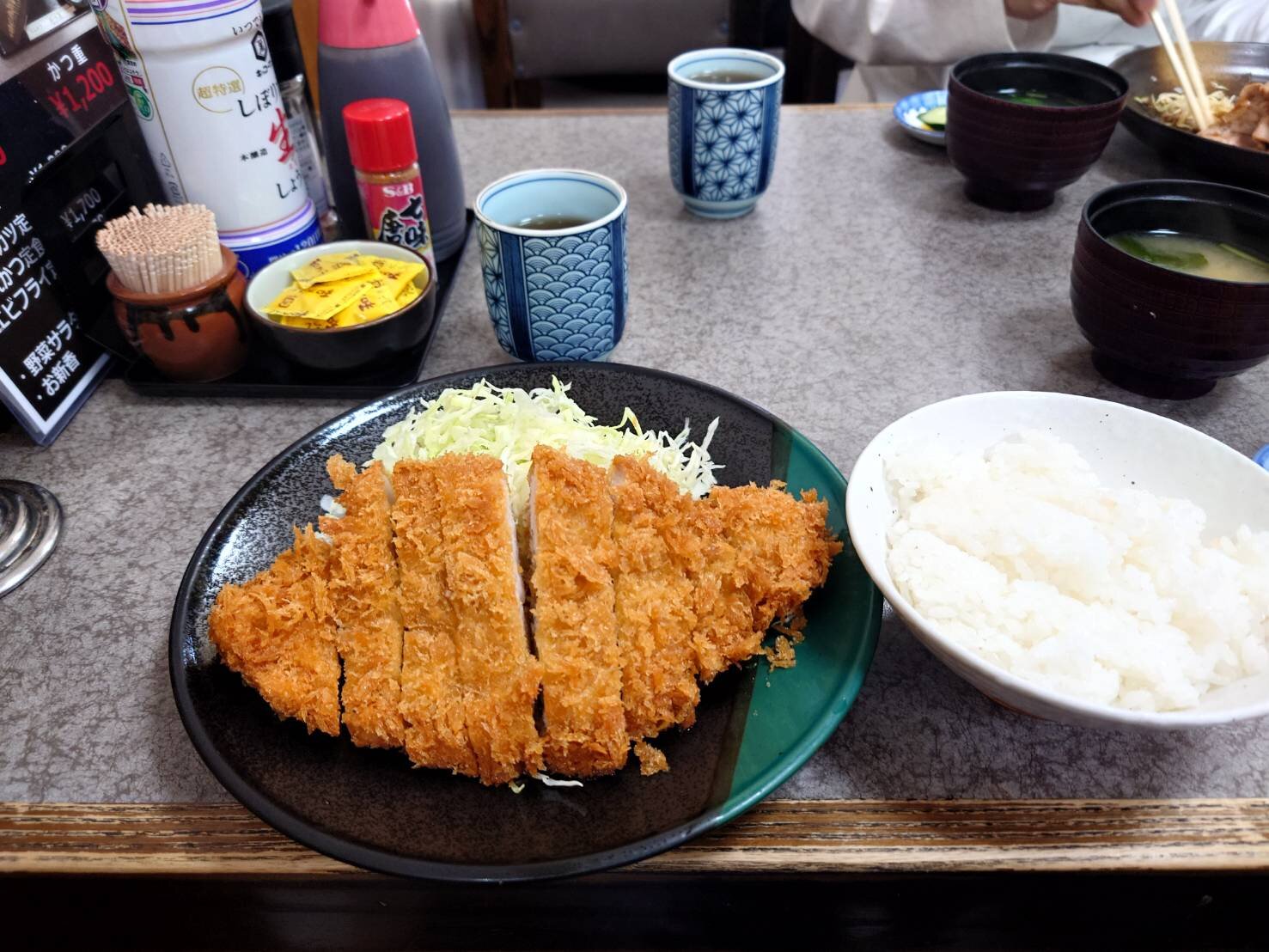 またまた　とんかつ屋